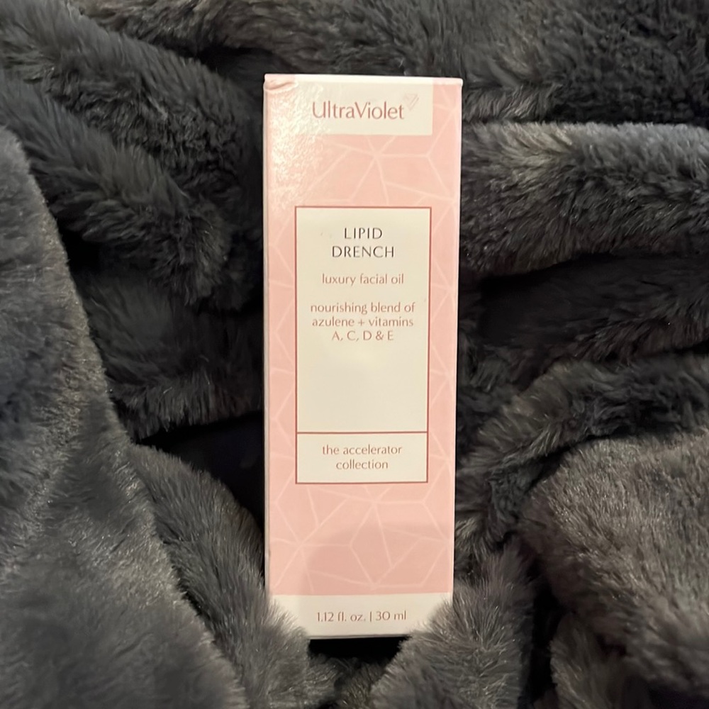 Ultra Violet Facial Oil Accelerator